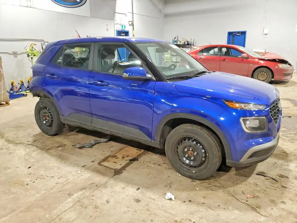 2025 HYUNDAI VENUE SE  