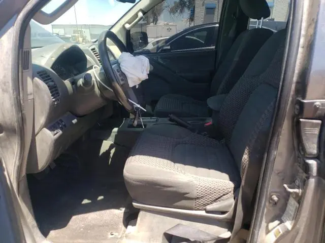 2016 NISSAN FRONTIER SV  