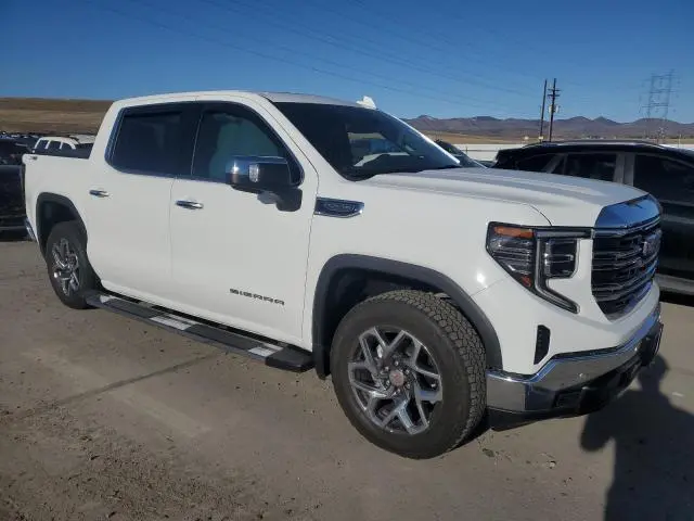 2024 GMC SIERRA K1500 SLT  