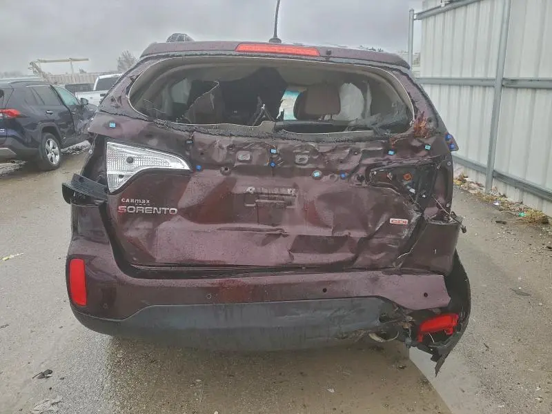 2015 KIA SORENTO LX  