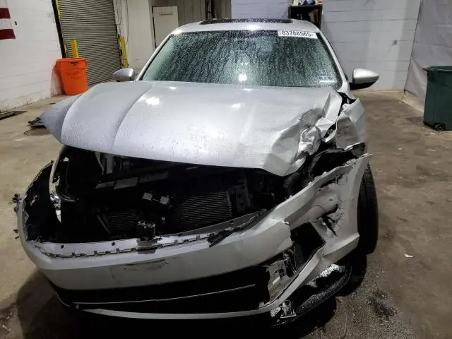 2019 VOLKSWAGEN PASSAT WOLFSBURG  