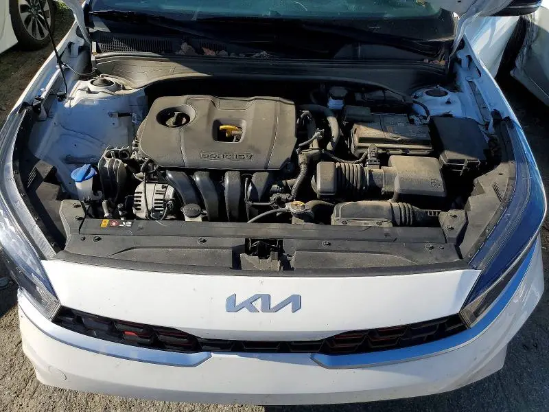 2023 KIA FORTE GT LINE  