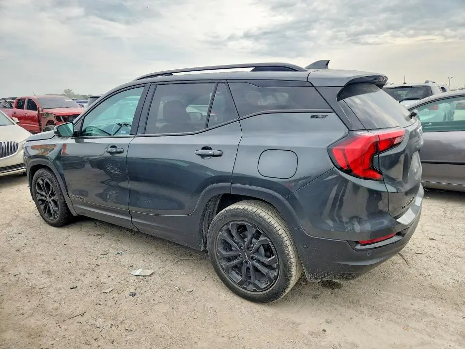 2021 GMC TERRAIN SLT  