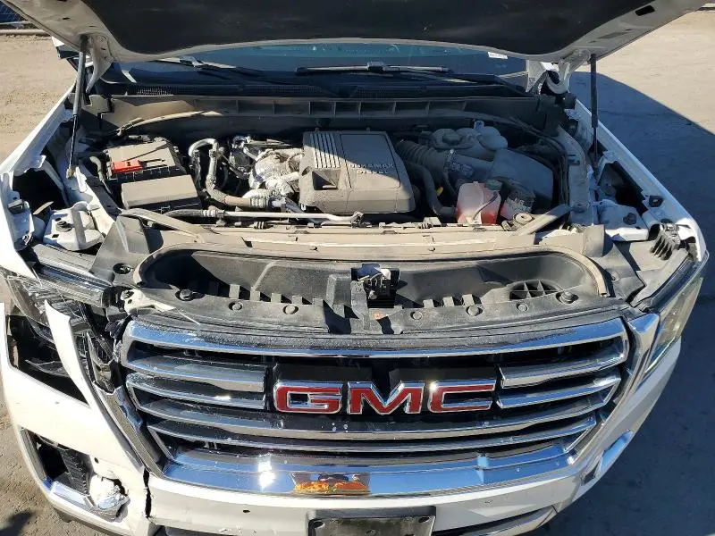 2024 GMC YUKON XL K1500 SLT  