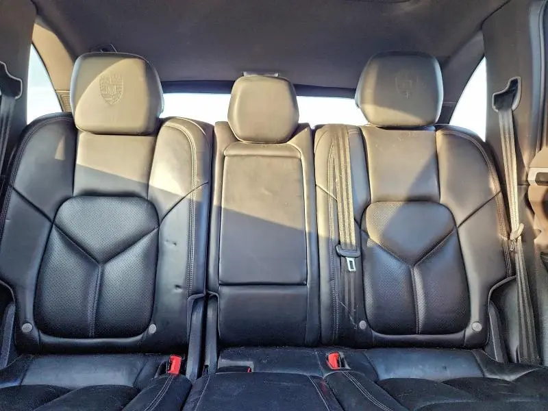 2017 PORSCHE CAYENNE SE HYBRID PLATINUM  