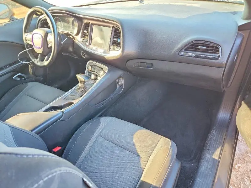 2015 DODGE CHALLENGER SXT  