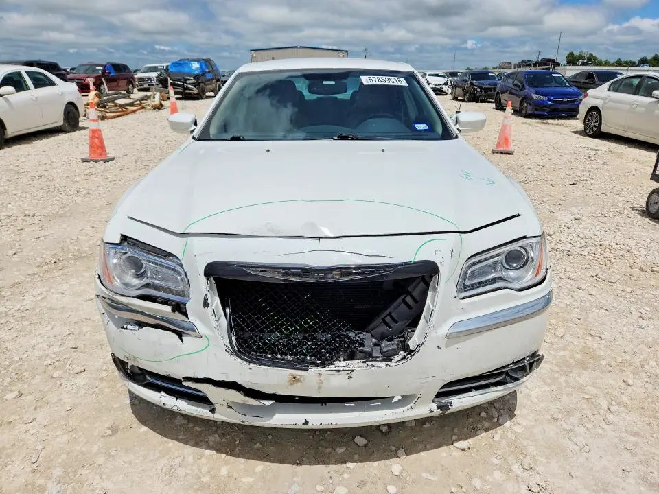 2013 CHRYSLER 300   