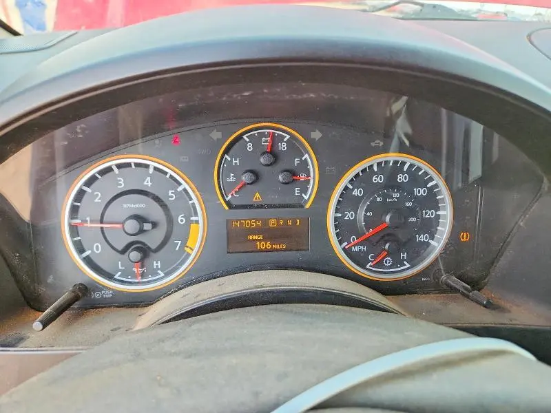 2012 NISSAN TITAN SV  