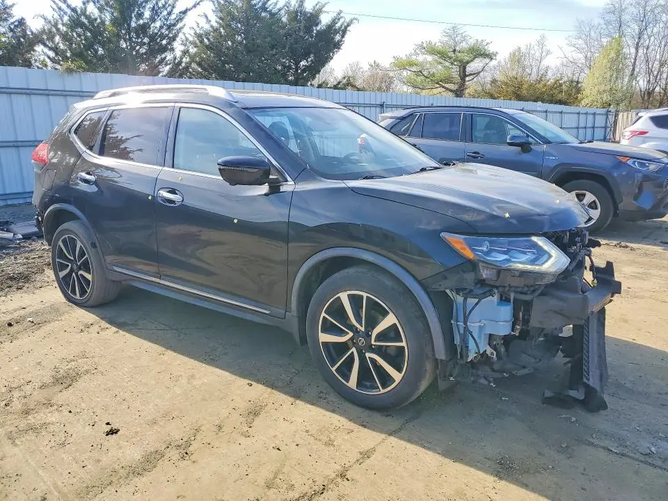 2018 NISSAN ROGUE SL  