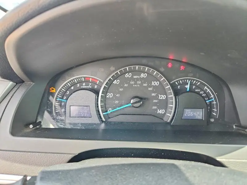 2012 TOYOTA CAMRY LE  