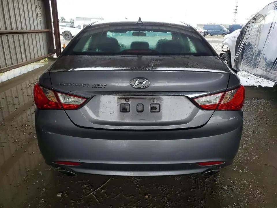 2011 HYUNDAI SONATA SE  