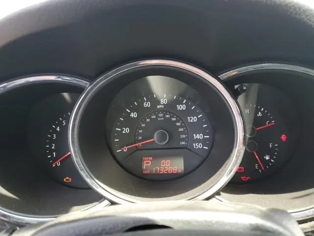 2013 KIA SORENTO LX  