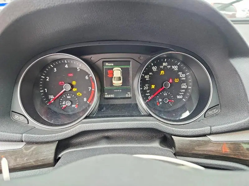 2017 VOLKSWAGEN PASSAT SE  