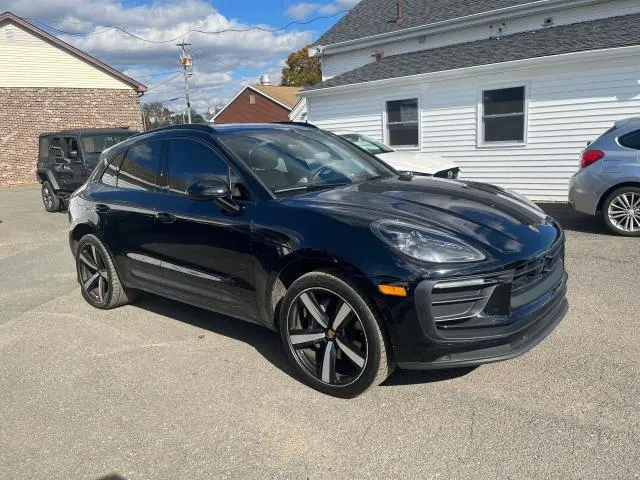 2022 PORSCHE MACAN   