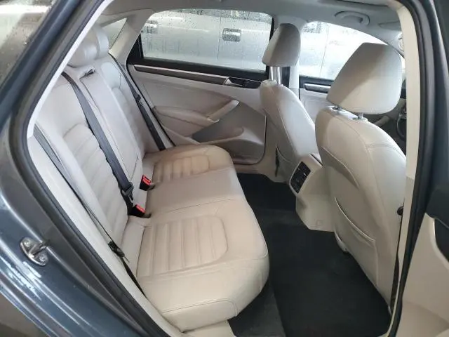 2017 VOLKSWAGEN PASSAT SEL PREMIUM  