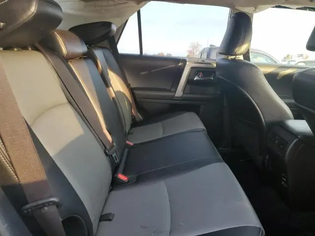 2018 TOYOTA 4RUNNER SR5/SR5 PREMIUM  