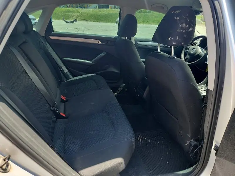 2013 VOLKSWAGEN PASSAT S  