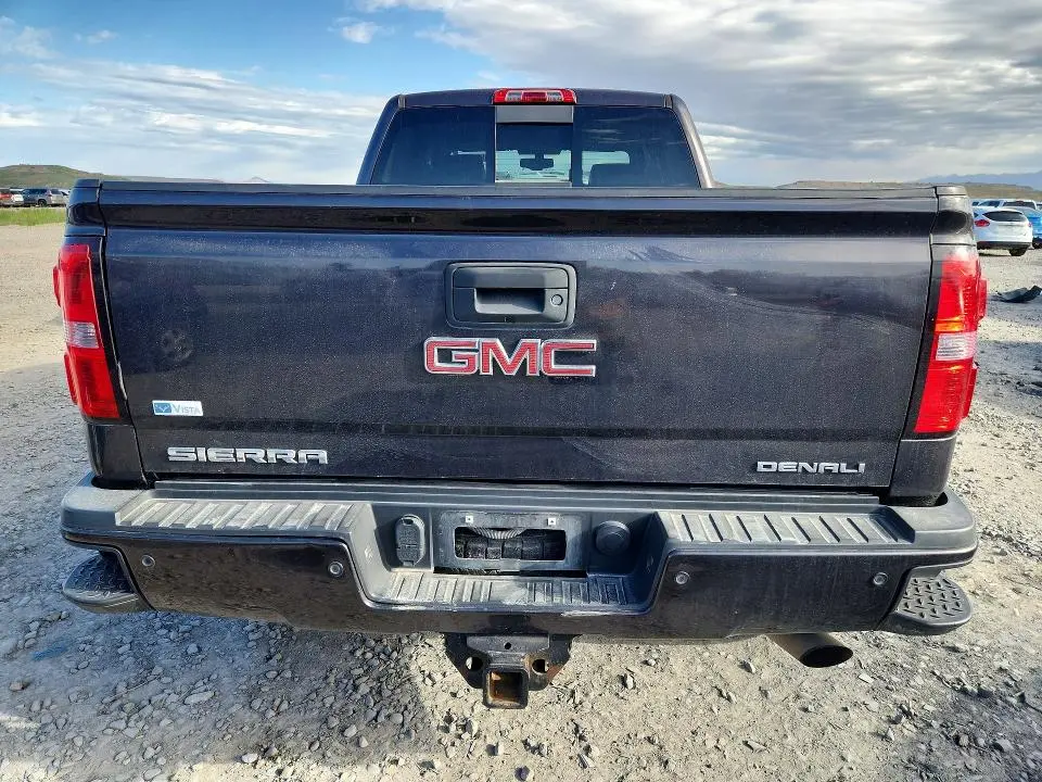 2015 GMC SIERRA K2500 DENALI  