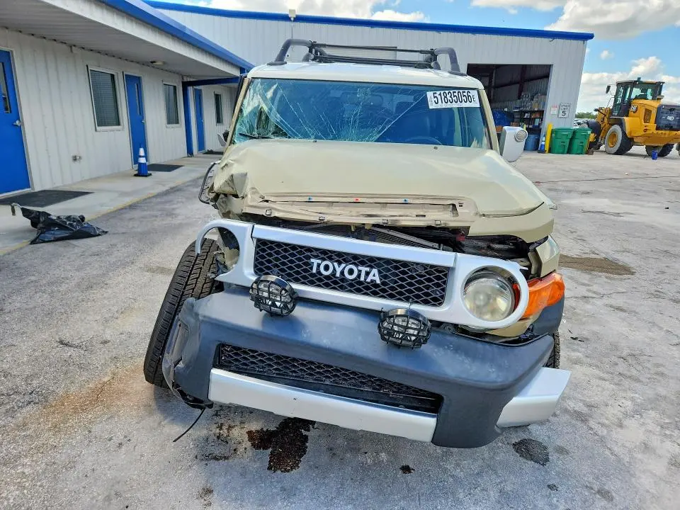 2012 TOYOTA FJ CRUISER BASE  