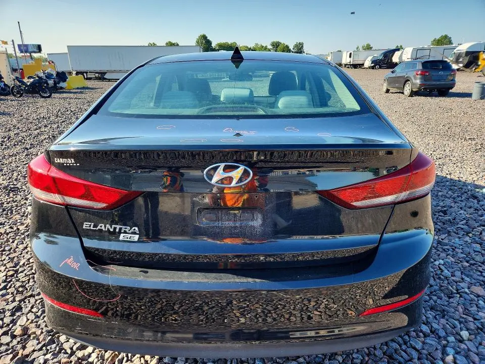 2017 HYUNDAI ELANTRA SE  