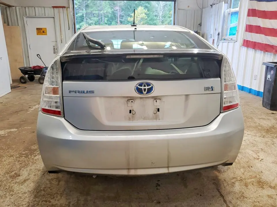 2011 TOYOTA PRIUS TWO  
