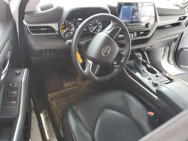 2021 TOYOTA HIGHLANDER PLATINUM  