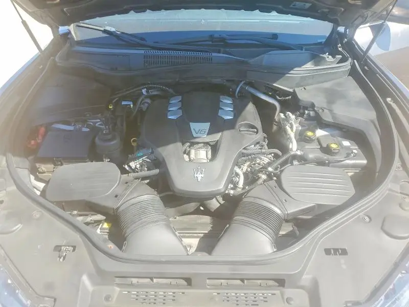 2017 MASERATI LEVANTE SPORT  