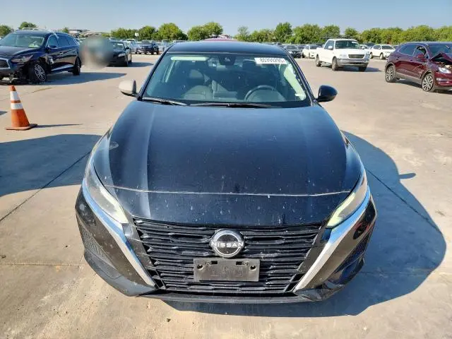 2023 NISSAN ALTIMA SV  