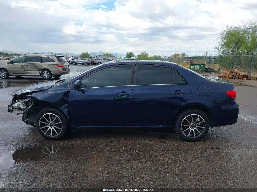 2013 TOYOTA COROLLA LE