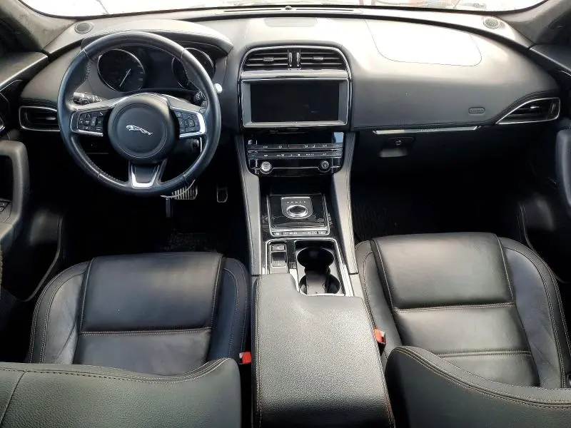 2019 JAGUAR F-PACE PRESTIGE  