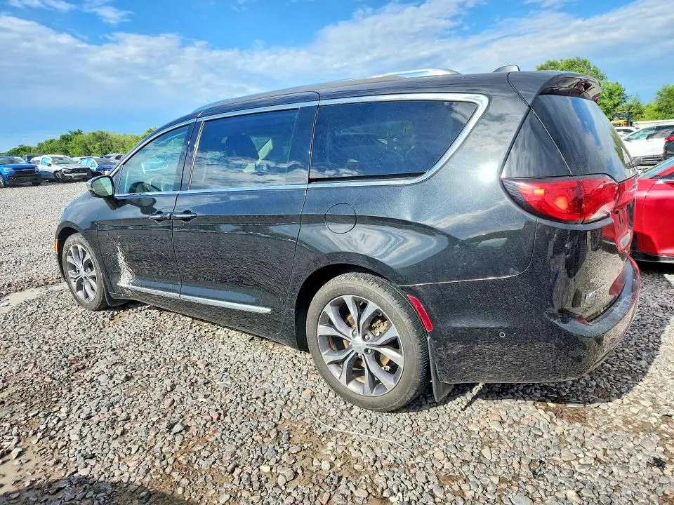 2018 CHRYSLER PACIFICA LIMITED  