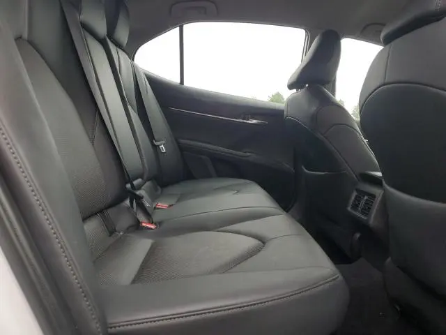 2023 TOYOTA CAMRY XLE  