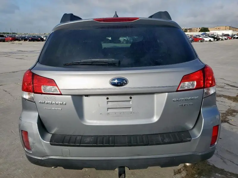 2011 SUBARU OUTBACK 3.6R LIMITED  