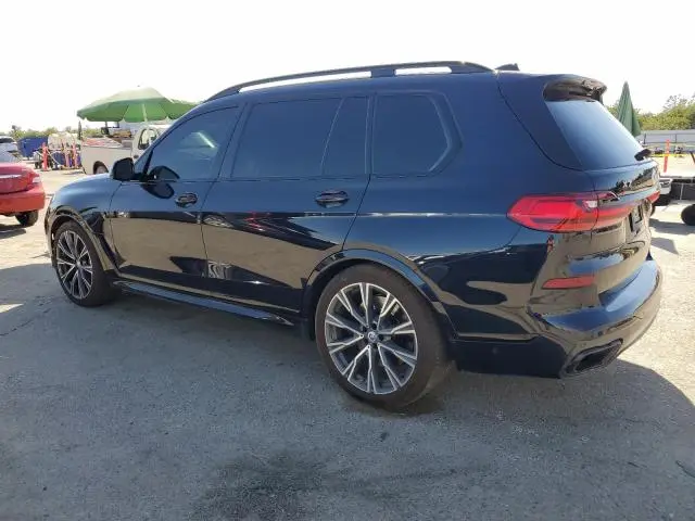 2022 BMW X7 M50I
