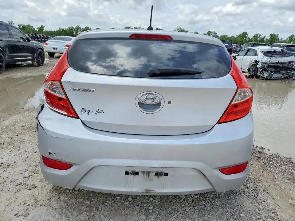 2013 HYUNDAI ACCENT GS  