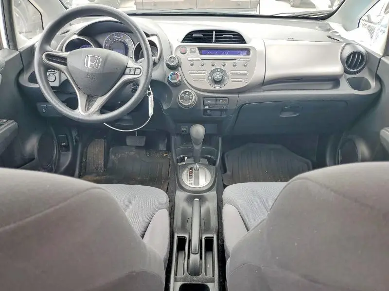 2011 HONDA FIT   