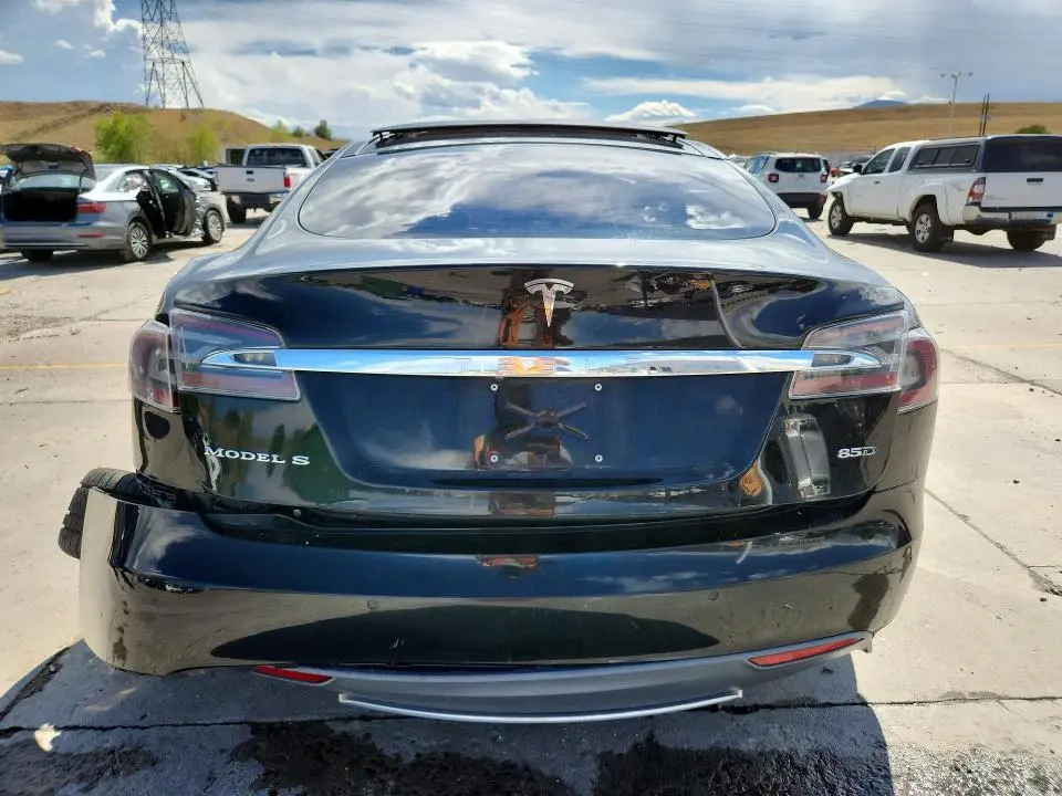 2015 TESLA MODEL S   