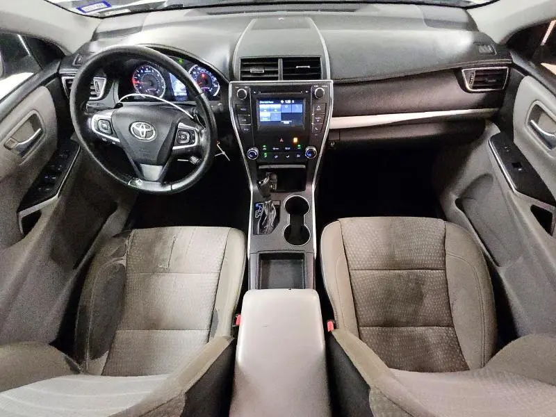 2015 TOYOTA CAMRY SE  