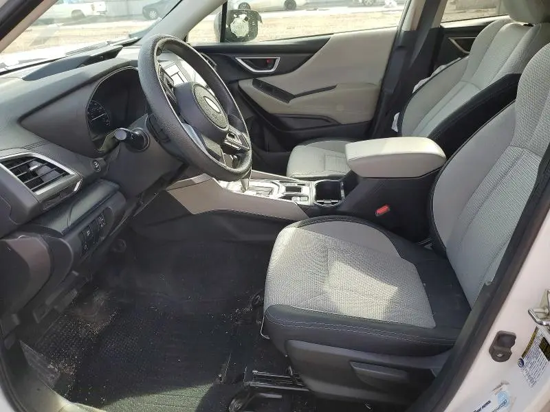 2021 SUBARU FORESTER   