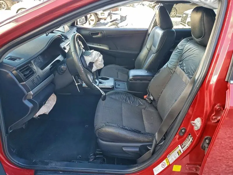 2014 TOYOTA CAMRY SE  