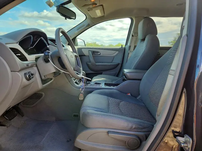 2017 CHEVROLET TRAVERSE LS  