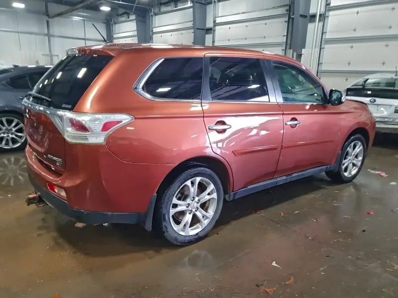 2014 MITSUBISHI OUTLANDER GT  
