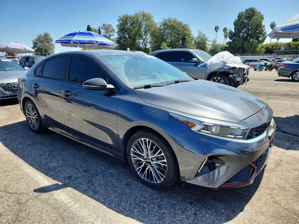 2022 KIA FORTE GT LINE  