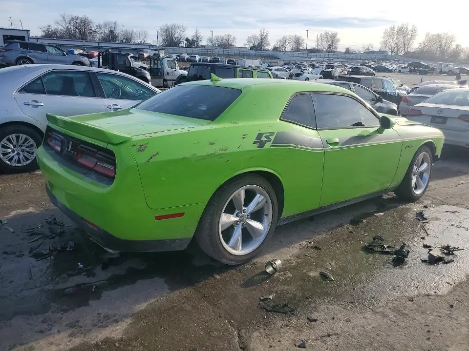 2015 DODGE CHALLENGER SXT PLUS  