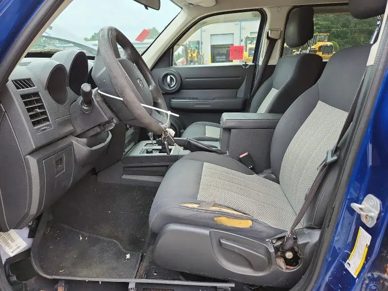 2010 DODGE NITRO SE  