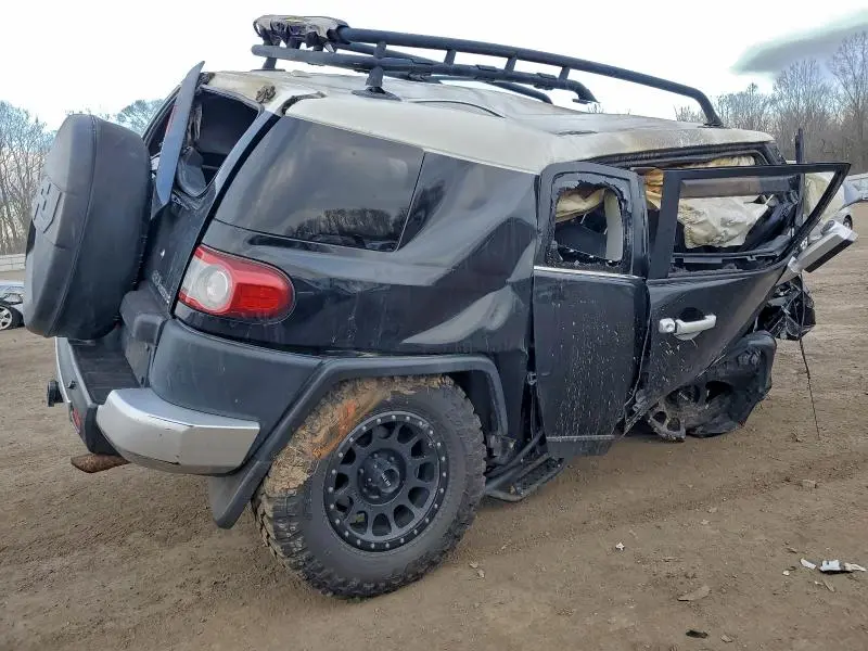 2012 TOYOTA FJ CRUISER   