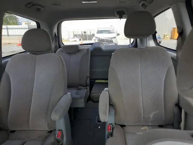 2014 KIA SEDONA LX  