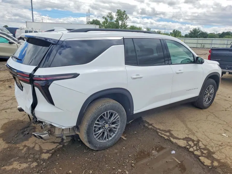2025 CHEVROLET TRAVERSE LT  