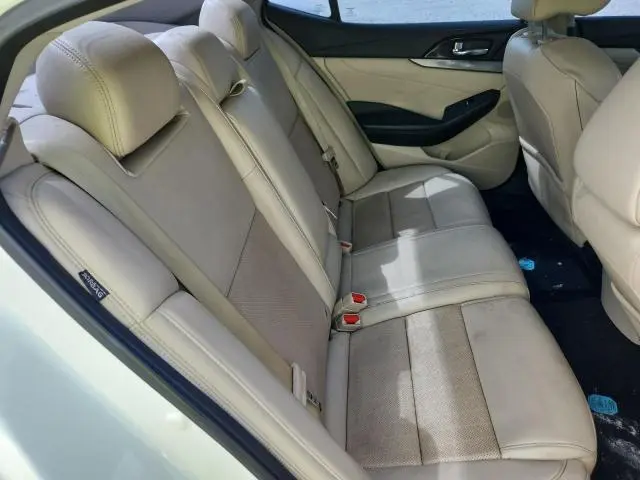 2019 NISSAN MAXIMA S  