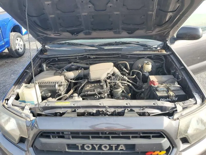 2015 TOYOTA TACOMA BASE  